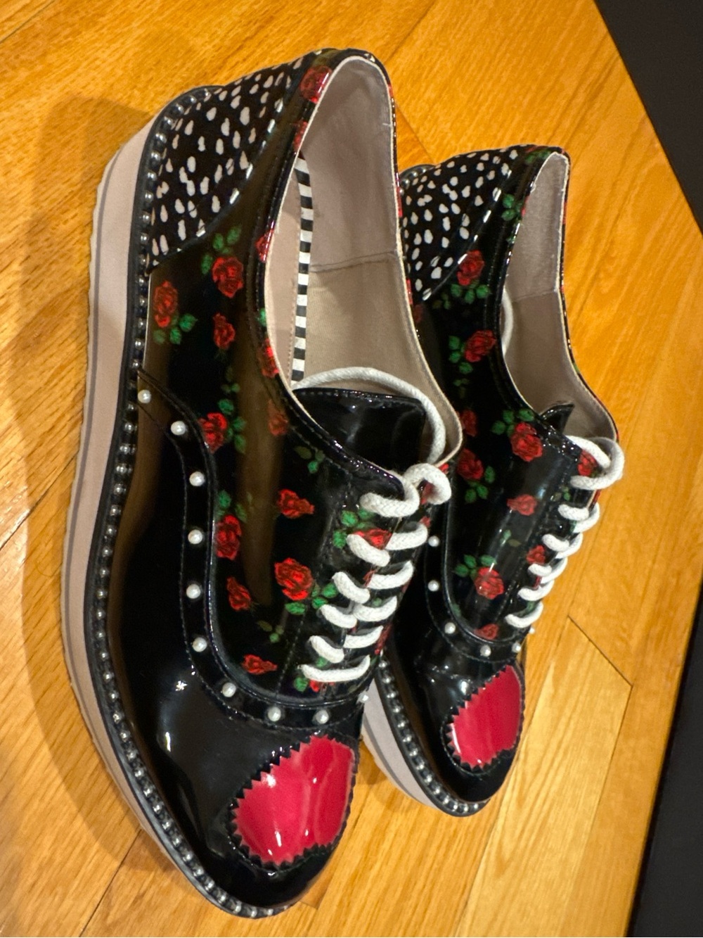 Betsey Johnson Marti Platform Oxford Shoes 8.5M Patent Leather Punk Pearls - Picture 7 of 16